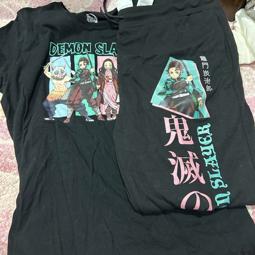 Demon Slayer Graphic Short Sleeve Tee and Sweatpants- Black